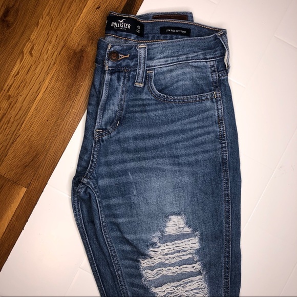 ☾ HOLLISTER distressed boyfriend 7/8 jeans - Picture 4 of 8